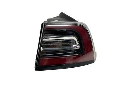 Tesla Model 3 2017-2019 Rear Outer Right LED Tail Light / Driver Side / 4 Pins