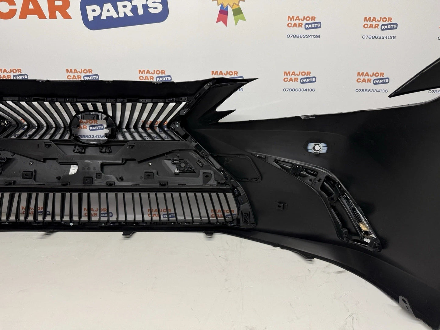 Lexus ES 300h 2019-2021 Front Bumper Assembly with Grilles
