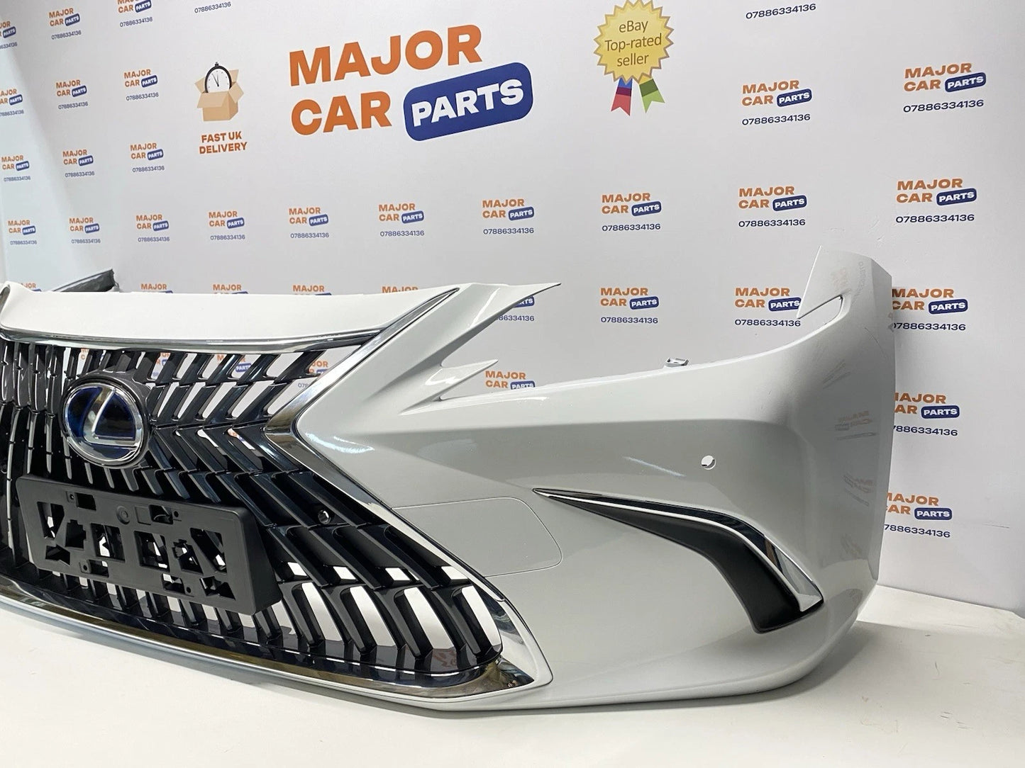 Lexus ES 300h 2022-2024 Front Bumper Assembly with Grilles / White