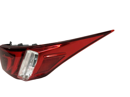 Lexus IS 300h 2014–2016 Left Outer Tail Light | Passenger Side / 81560-53280