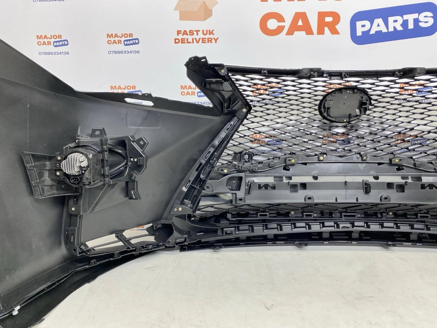 Lexus RX 450h 2016–2018 F-Sport Front Bumper with Grilles & Fog Lights / Grey