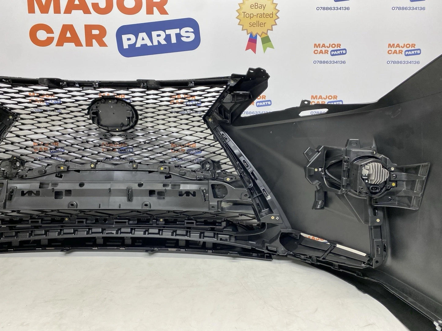 Lexus RX 450h 2016–2018 F-Sport Front Bumper with Grilles & Fog Lights / Grey