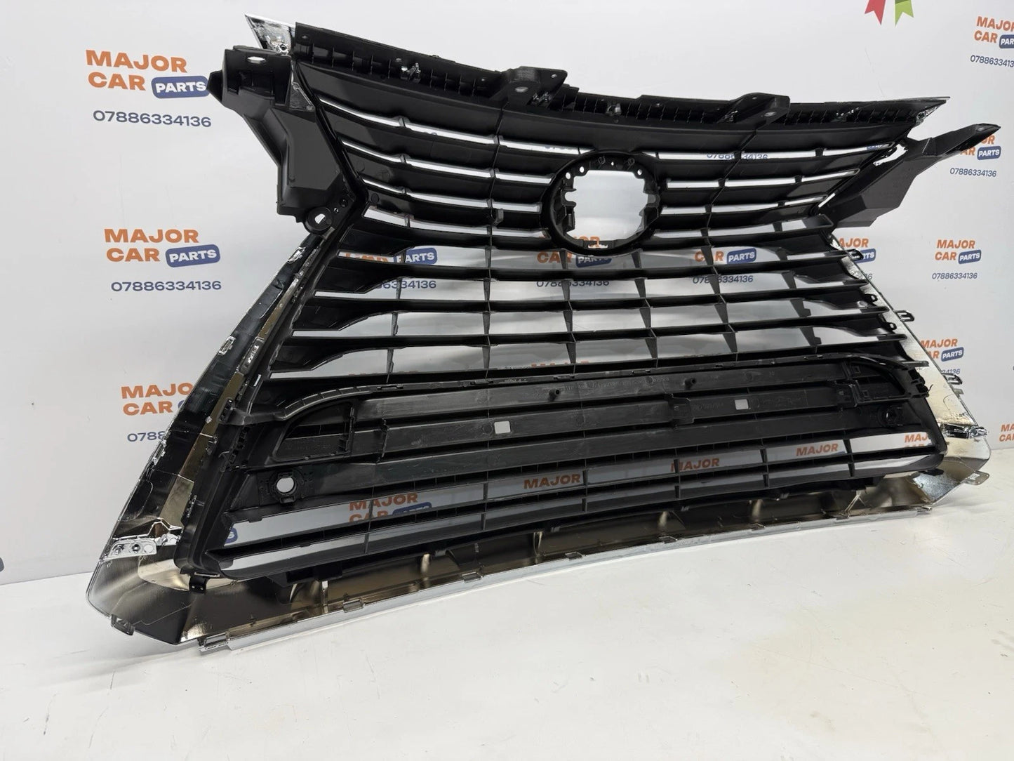 Lexus RX 450h 2016-2018 Front Bumper Radiator Grille / Complete Set