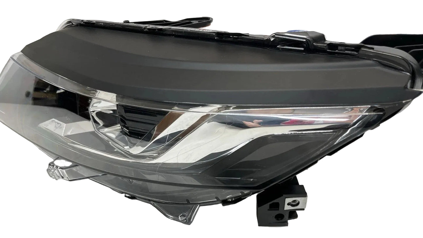 Mitsubishi L200 MK6 2020-2024 Front Left Headlight / Passenger Side