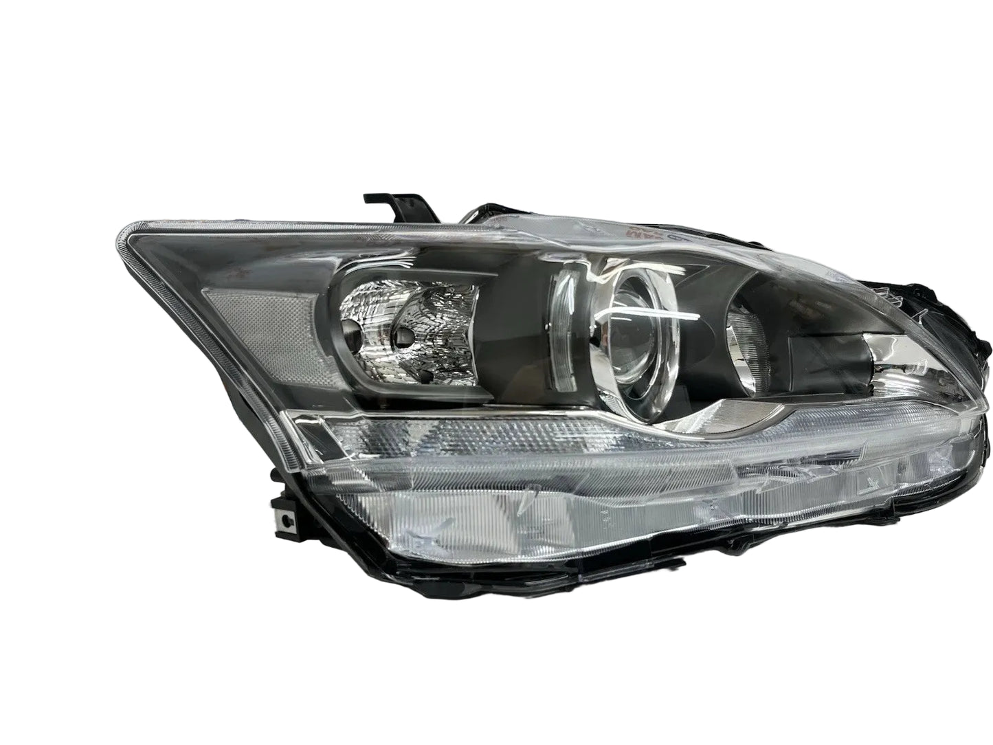 Lexus CT 200h 2011-2017 Front Right Headlight / Driver Side