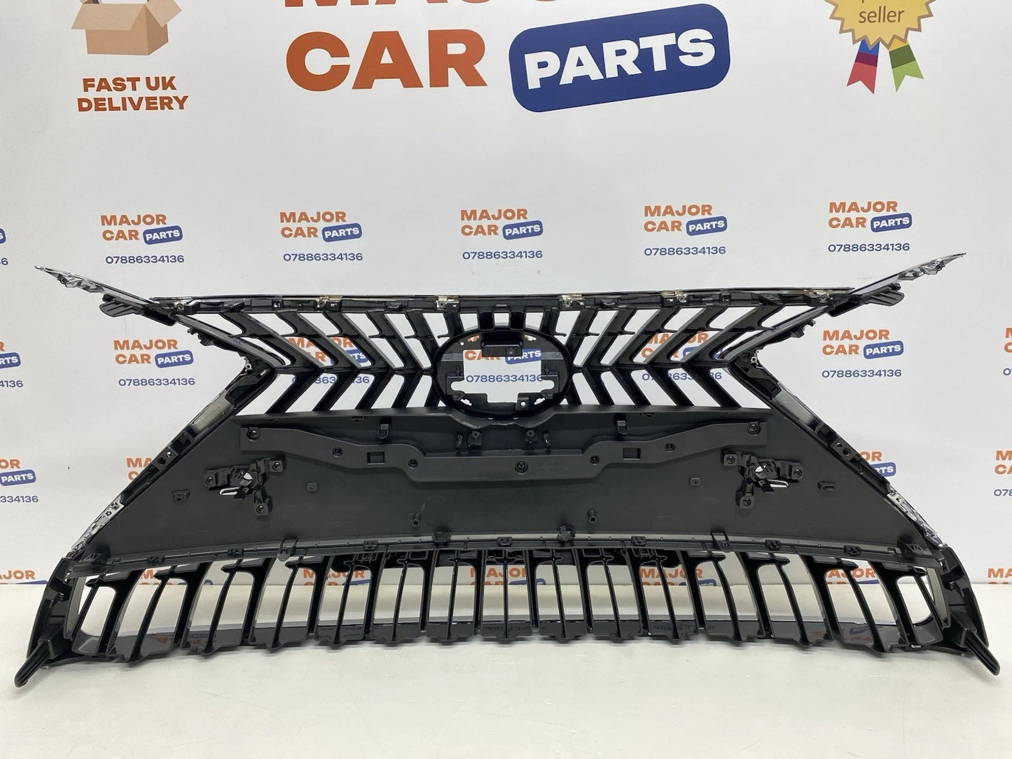 Lexus ES 300h 2022-2024 Front Bumper Grille And Chrome Trims