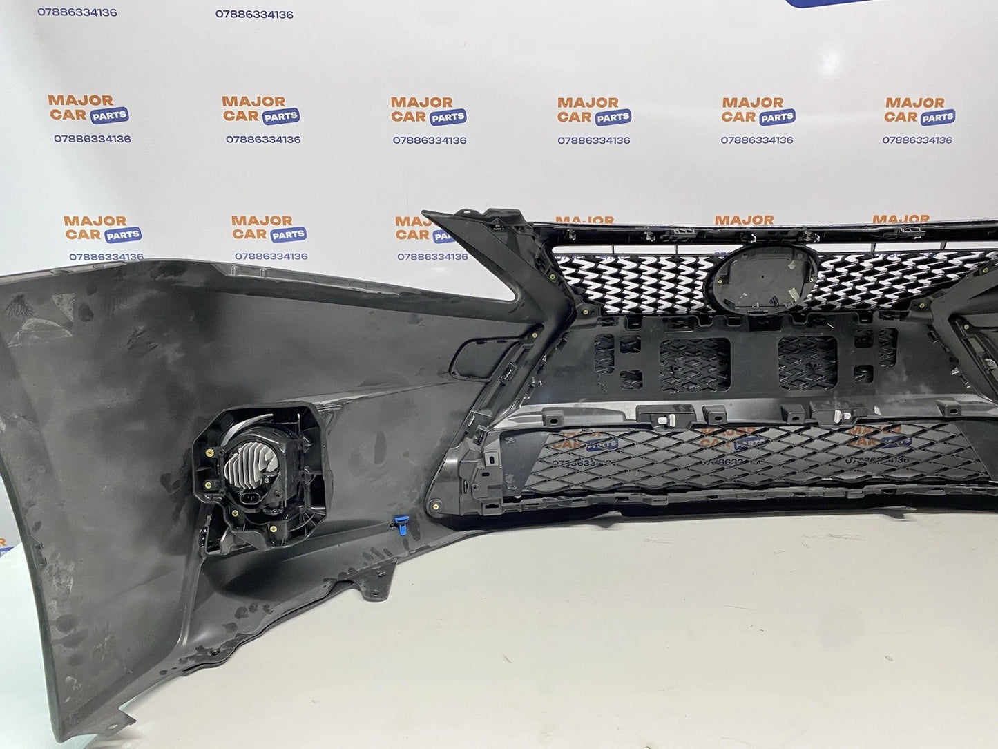 Lexus CT 200h 2014-2020 Front Bumper With Grilles / F-Sport
