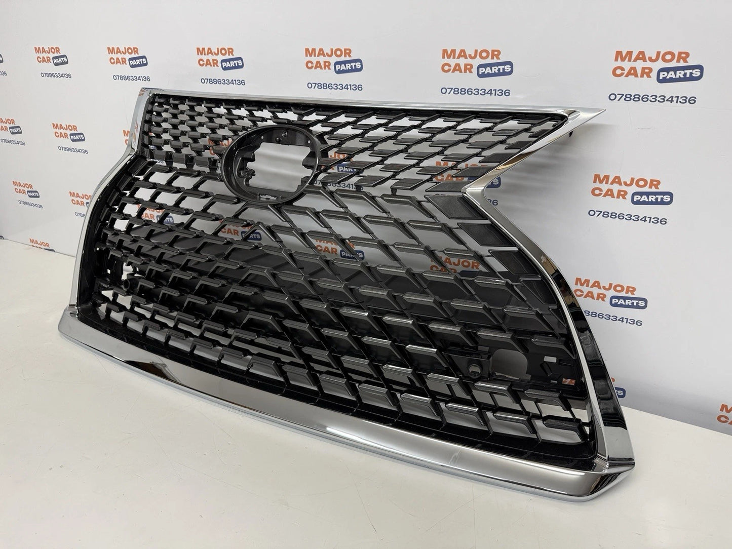 Lexus RX 450h 2019-2022 Front Bumper Radiator Grille with Chrome Moulding