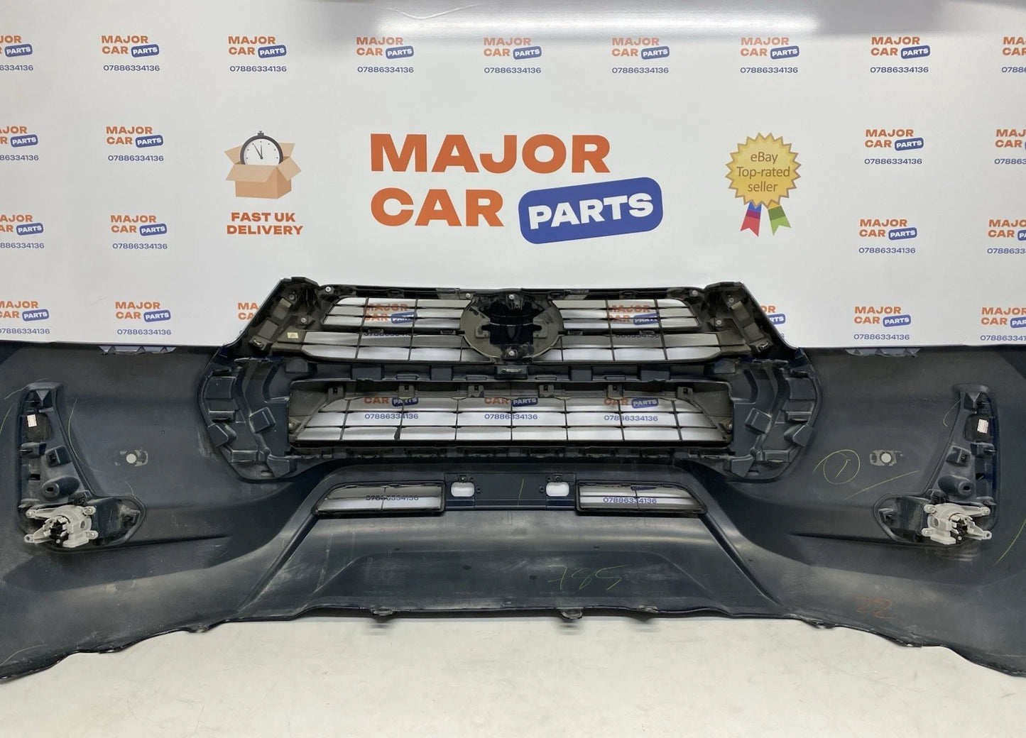 Toyota Hilux 2019-On Front Bumper with Grilles and Fog Lights / Navy Blue