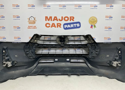 Toyota Hilux 2019-On Front Bumper with Grilles and Fog Lights / Navy Blue