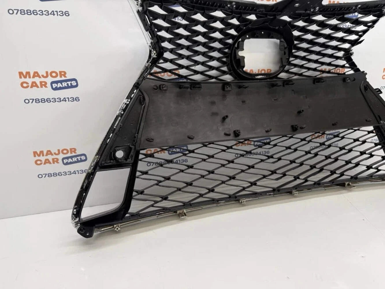 Lexus IS 300h 2017-2021 Front Bumper Radiator Grille