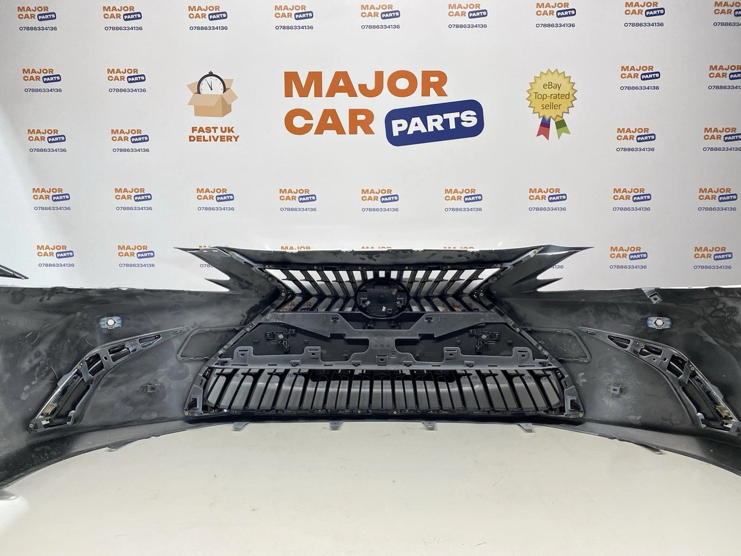 Lexus ES 300h 2022-2024 Front Bumper Assembly with Grilles / White