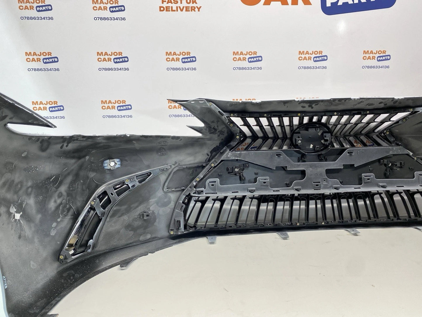 Lexus ES 300h 2022-2024 Front Bumper Assembly with Grilles / White