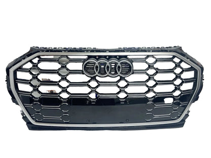 Audi Q5 S-Line 2021 On Front Radiator Grille