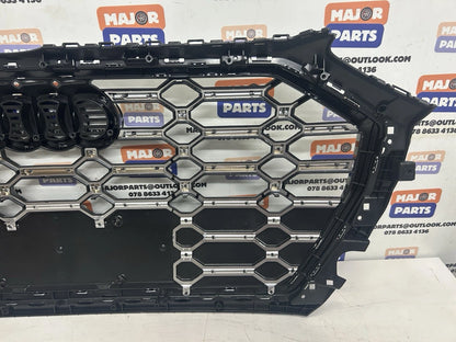 Audi Q5 S-Line 2021 On Front Radiator Grille